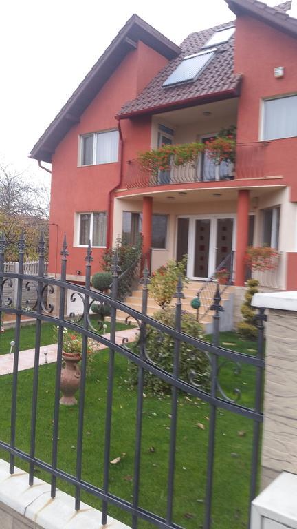 Family Pension Arad Exterior foto